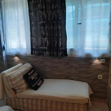 At Διαμέρισμα